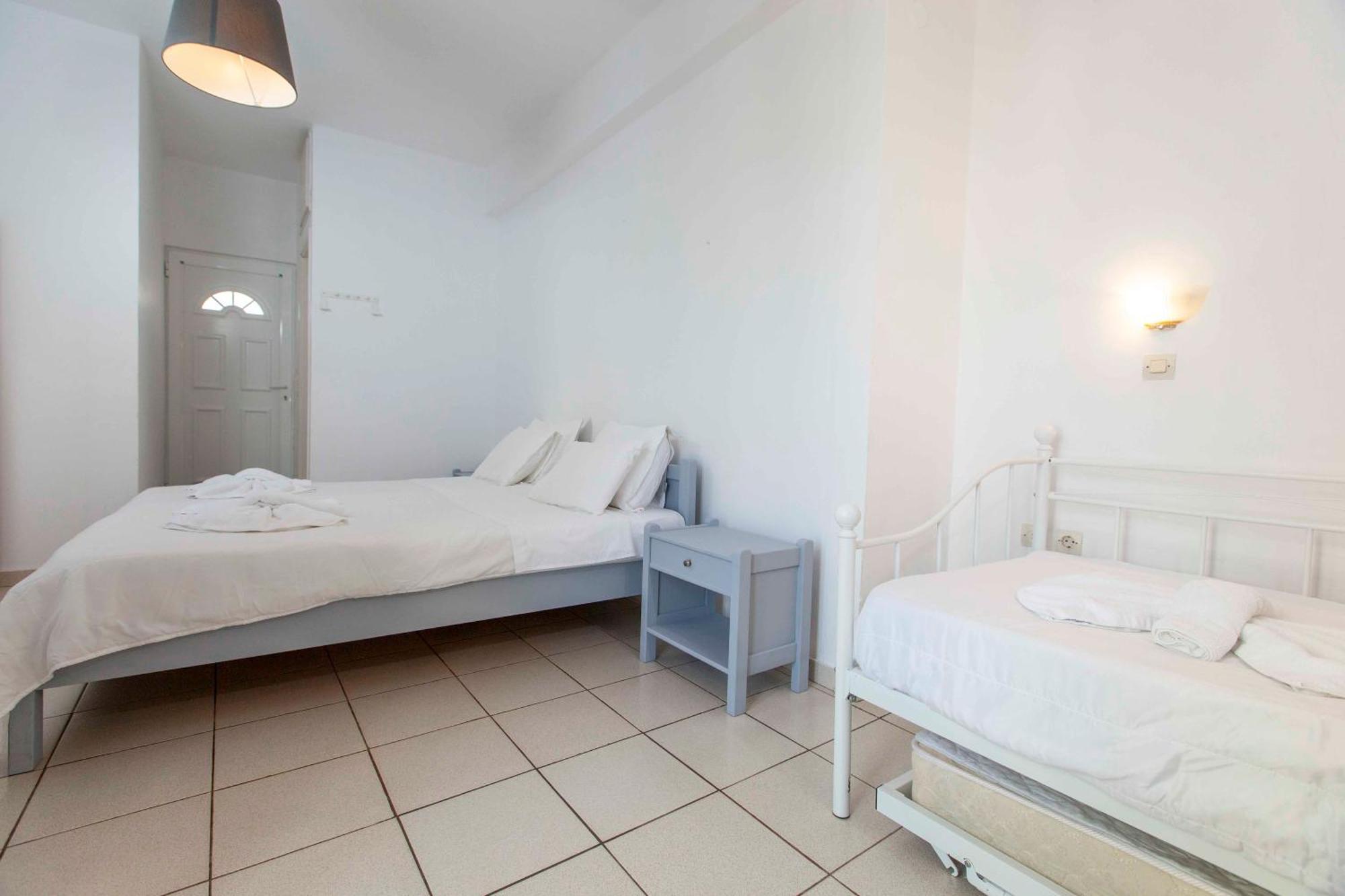 Kontogoni Rooms เอลาฟอนนิซอส ภายนอก รูปภาพ