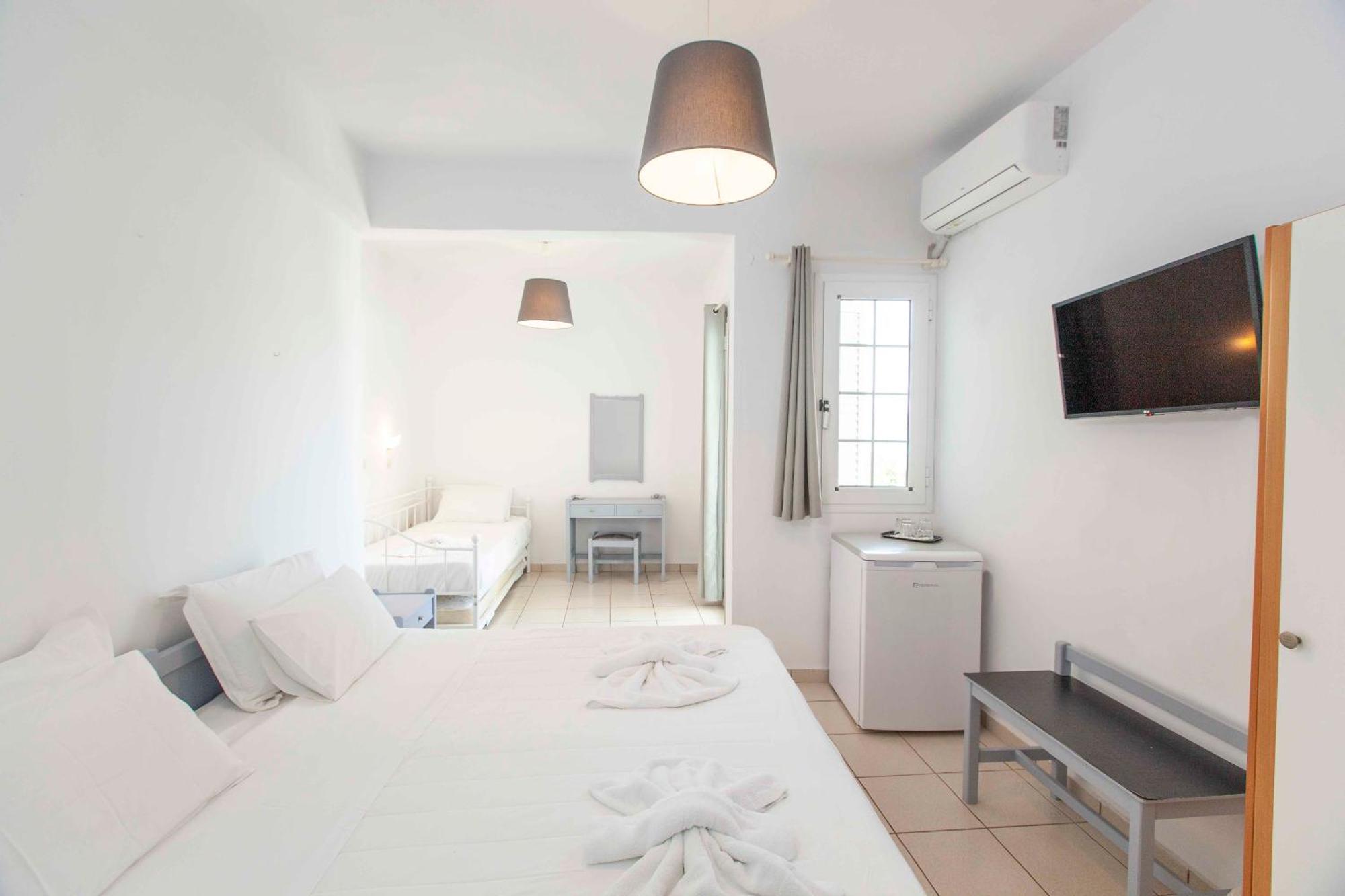 Kontogoni Rooms เอลาฟอนนิซอส ภายนอก รูปภาพ